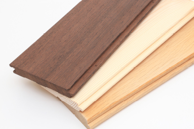 無垢材は断熱性や保湿性が高いのが特徴